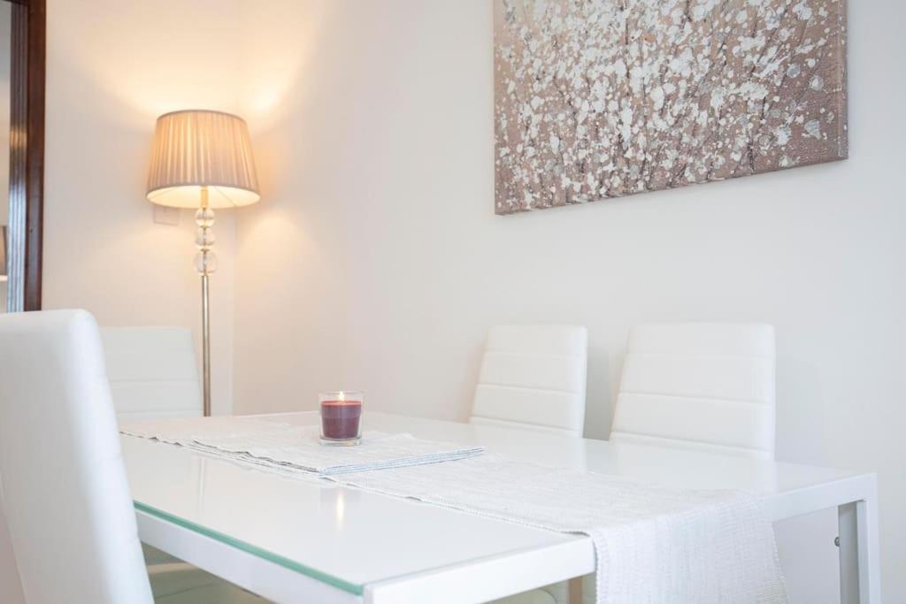 길드포드 3 Bed House/Garden/Wi-Fi/Parking/Central Location 빌라 외부 사진